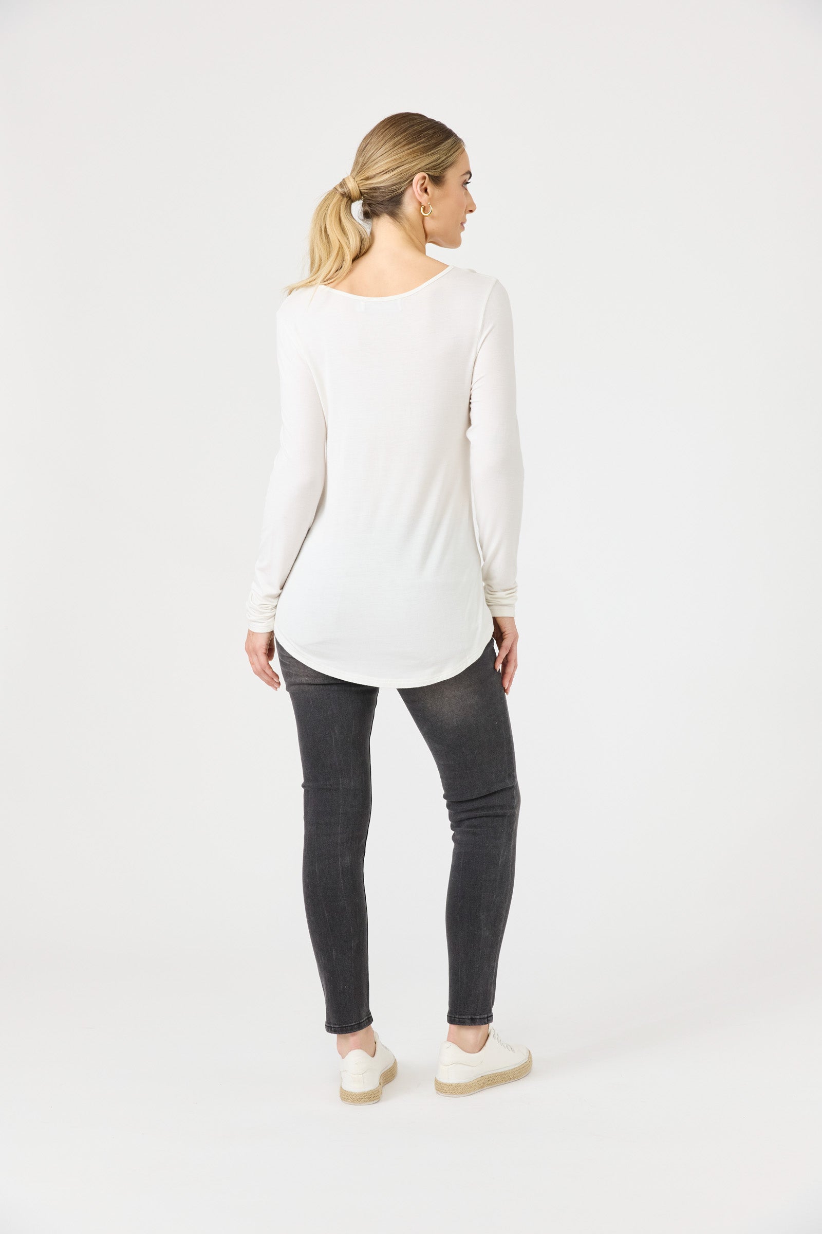 Basic Long Sleeve - White