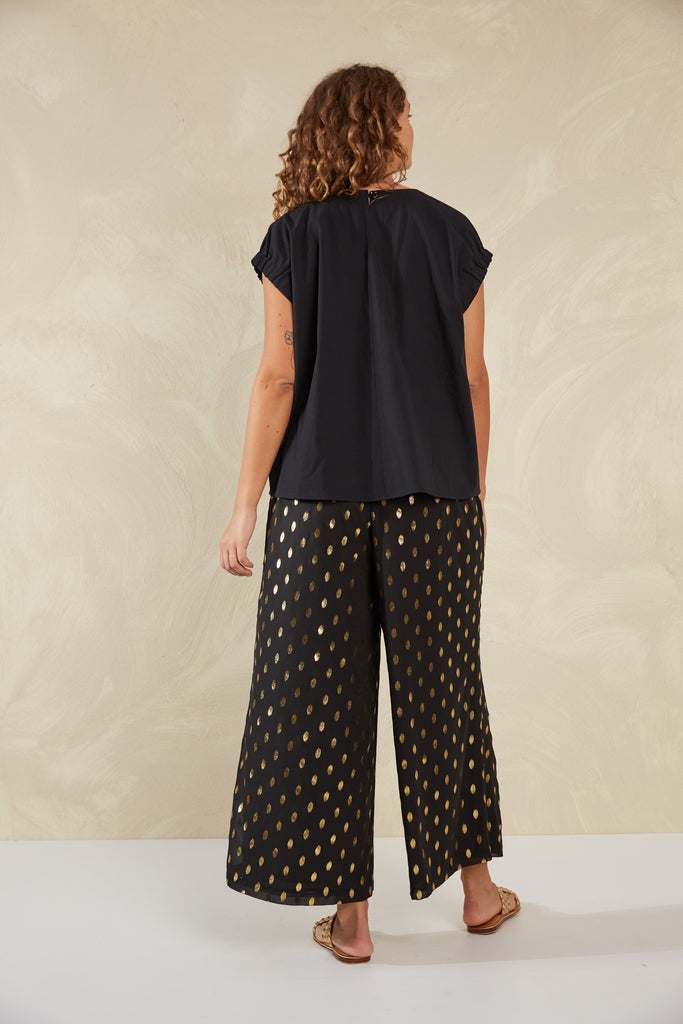 Adelfia Top - Domino - The Haven Co