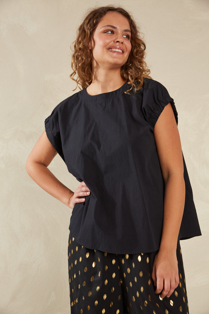 Adelfia Top - Domino - The Haven Co