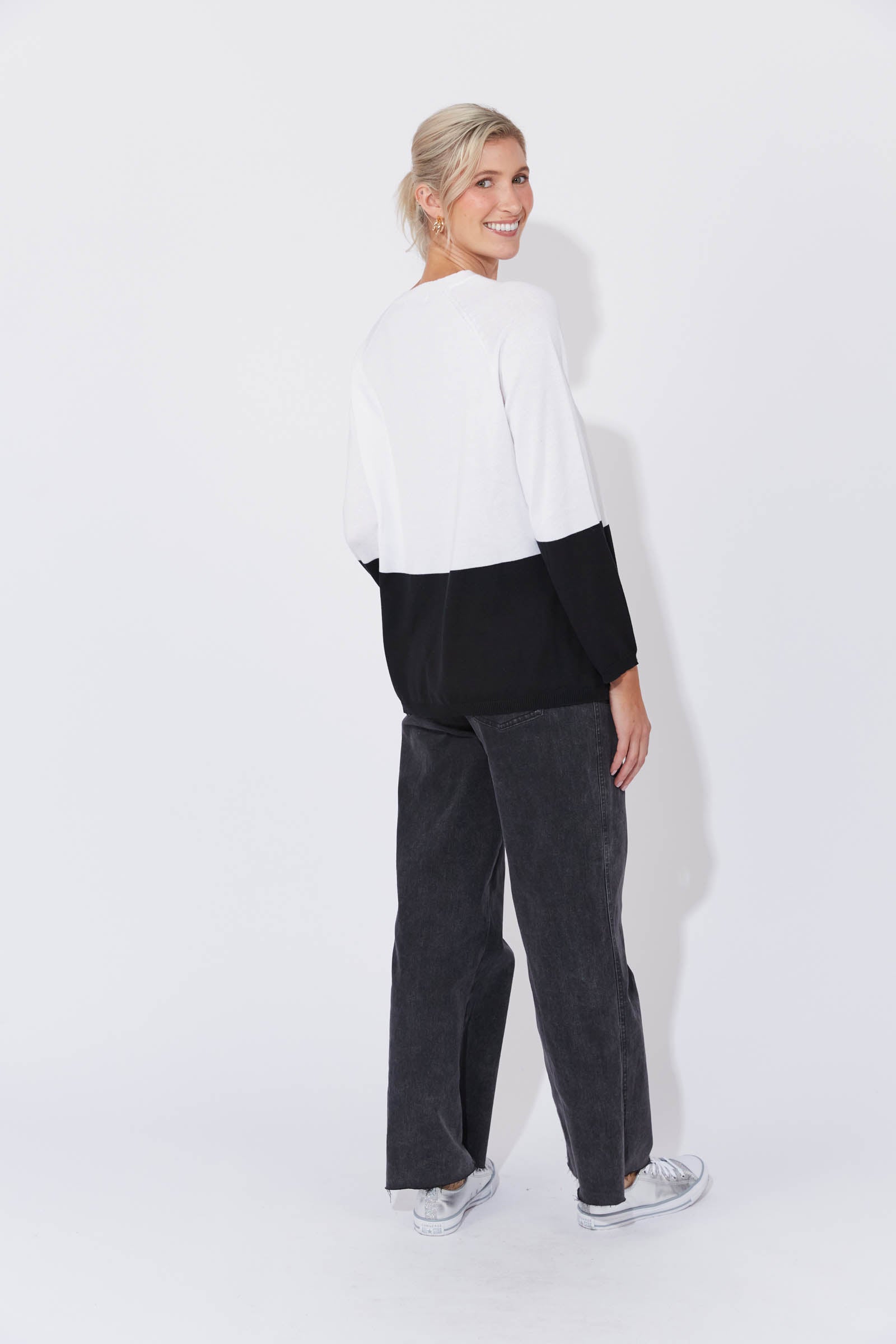 Casablanca Block Knit - White/Kohl