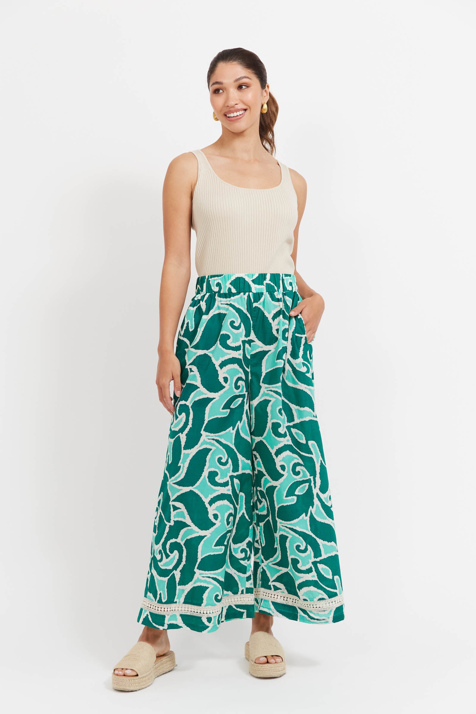 Santos Pant - Amazon