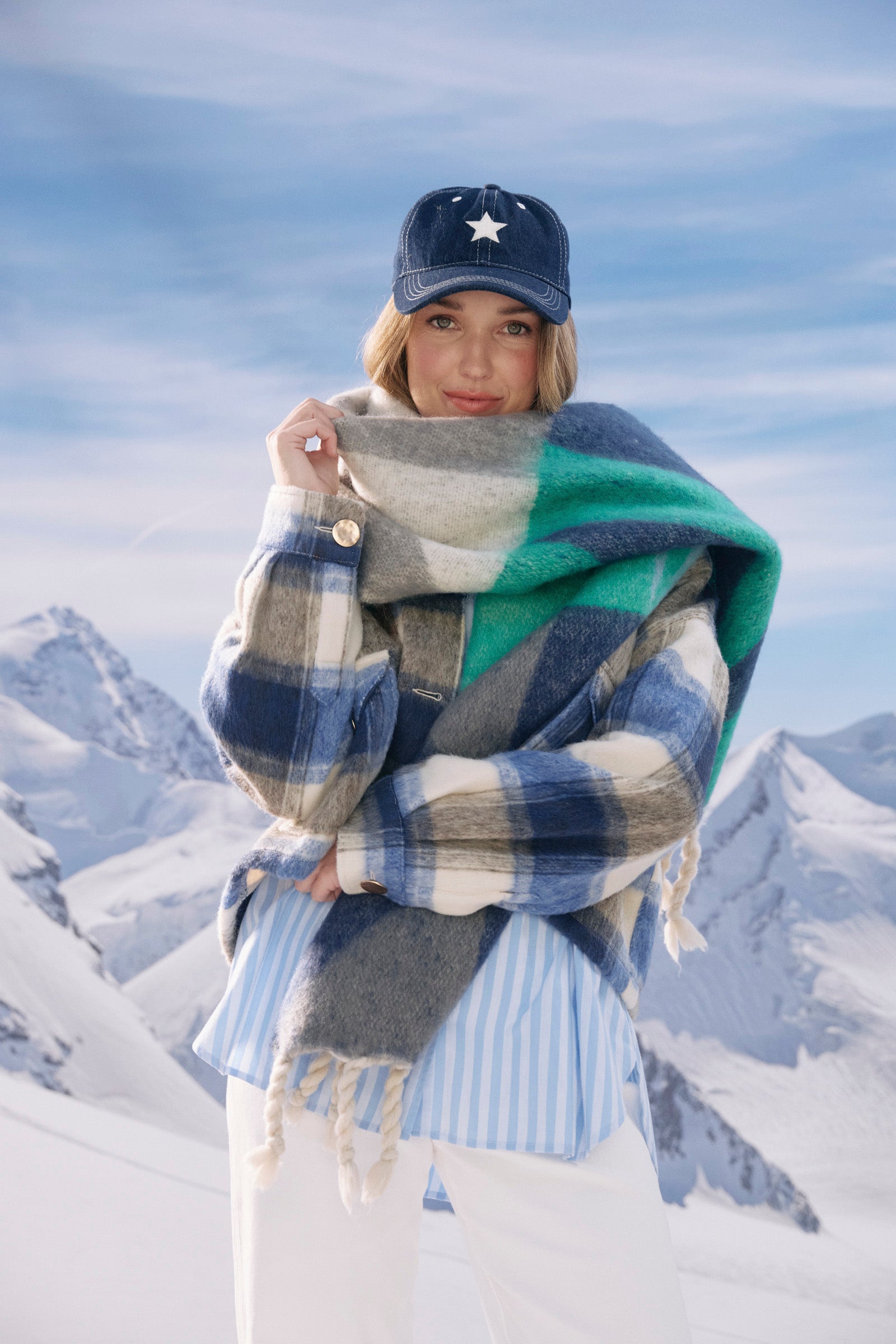 Valenza Triangle Scarf - Navy