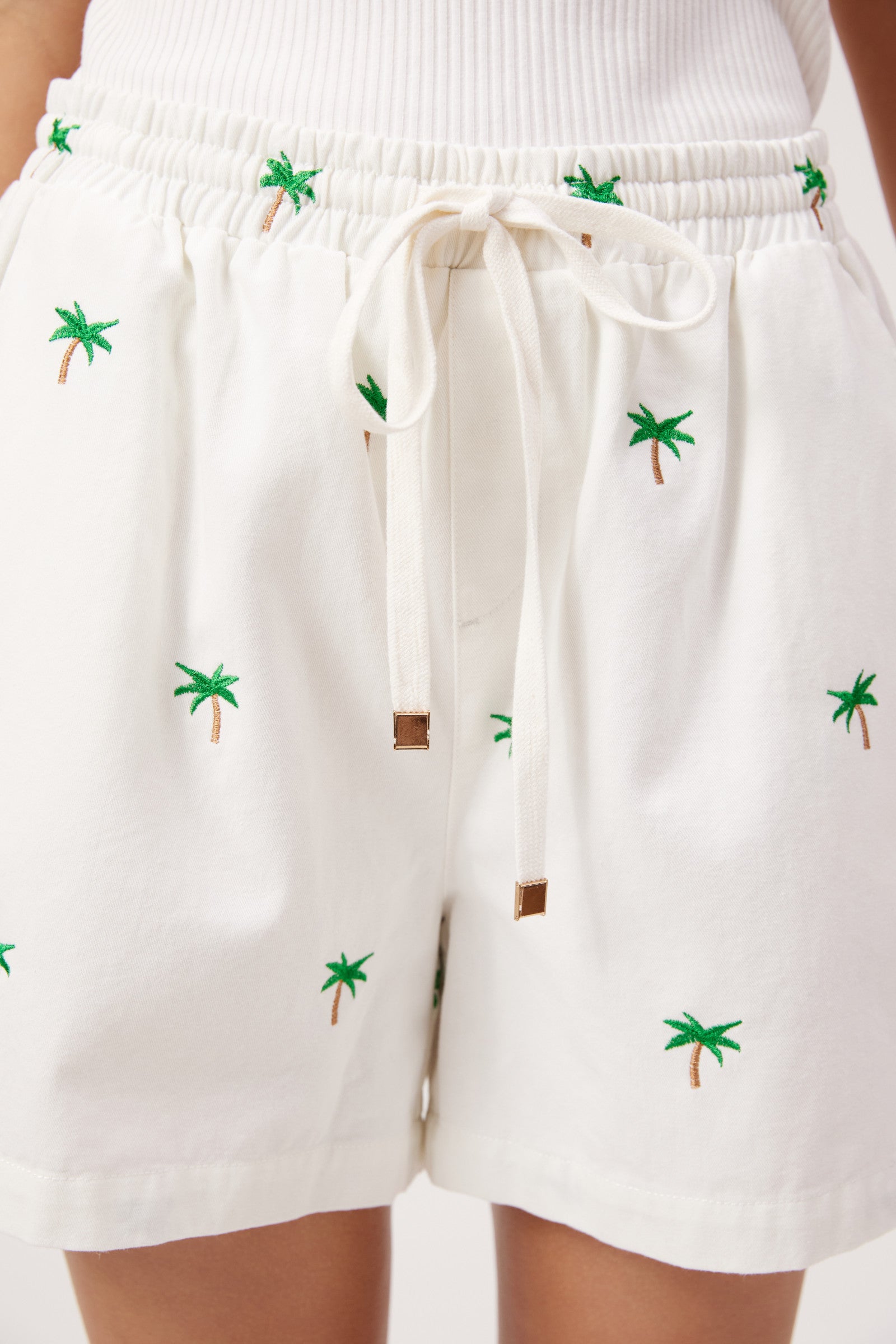 Mauritius Embroidered Denim Short - White