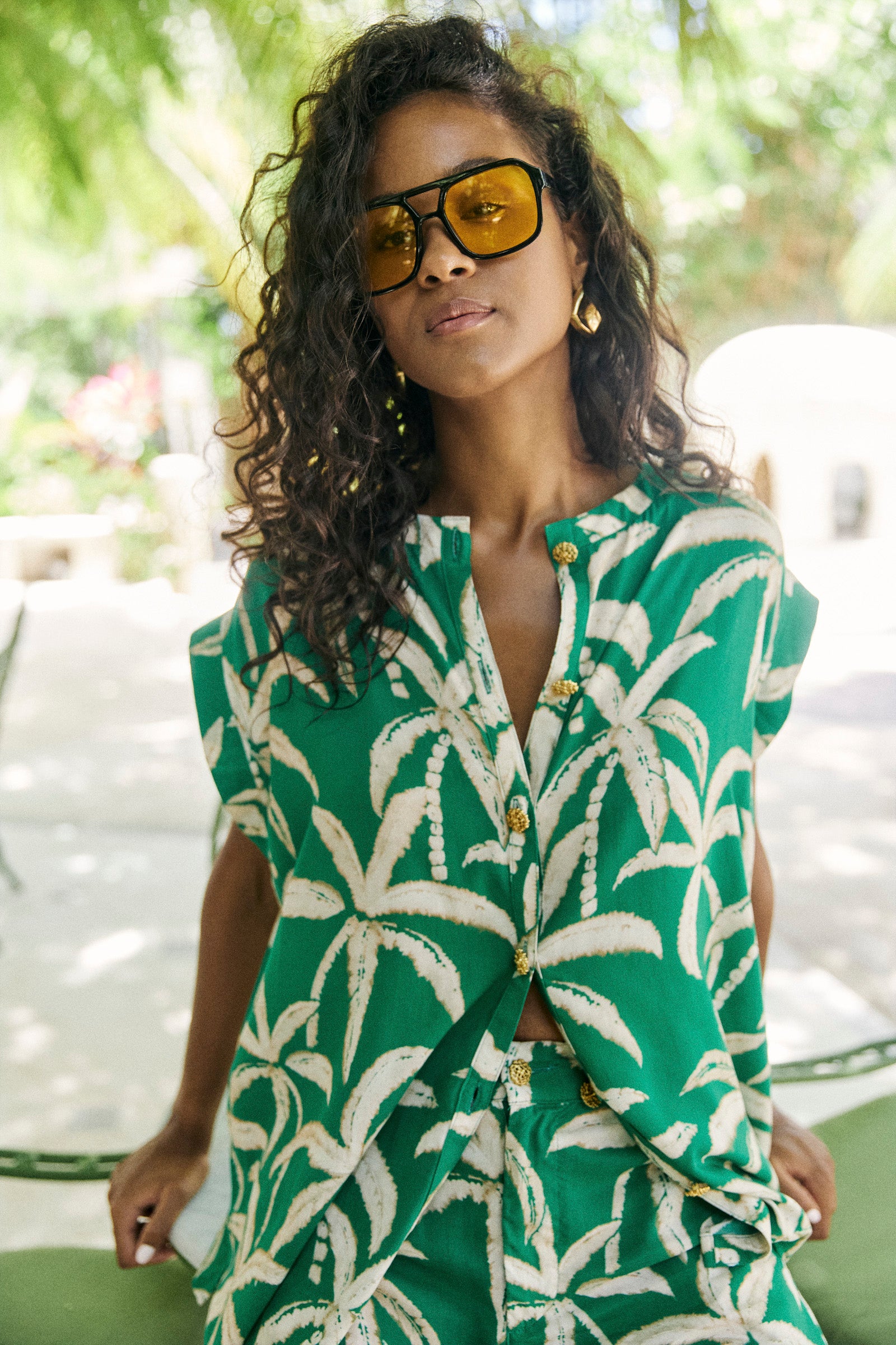 Congo Button Top - Palm