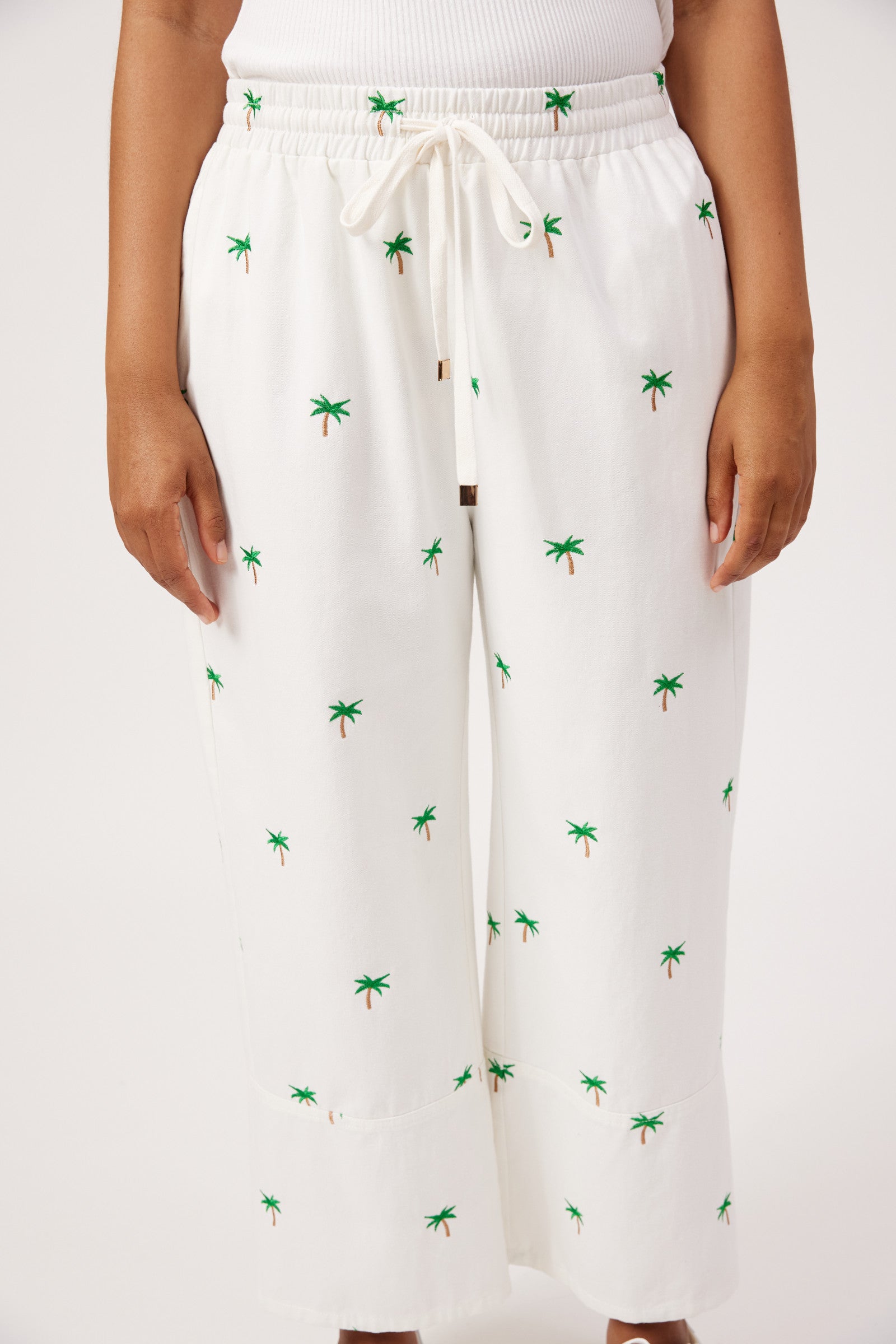 Mauritius Embroidered Denim Pant - White