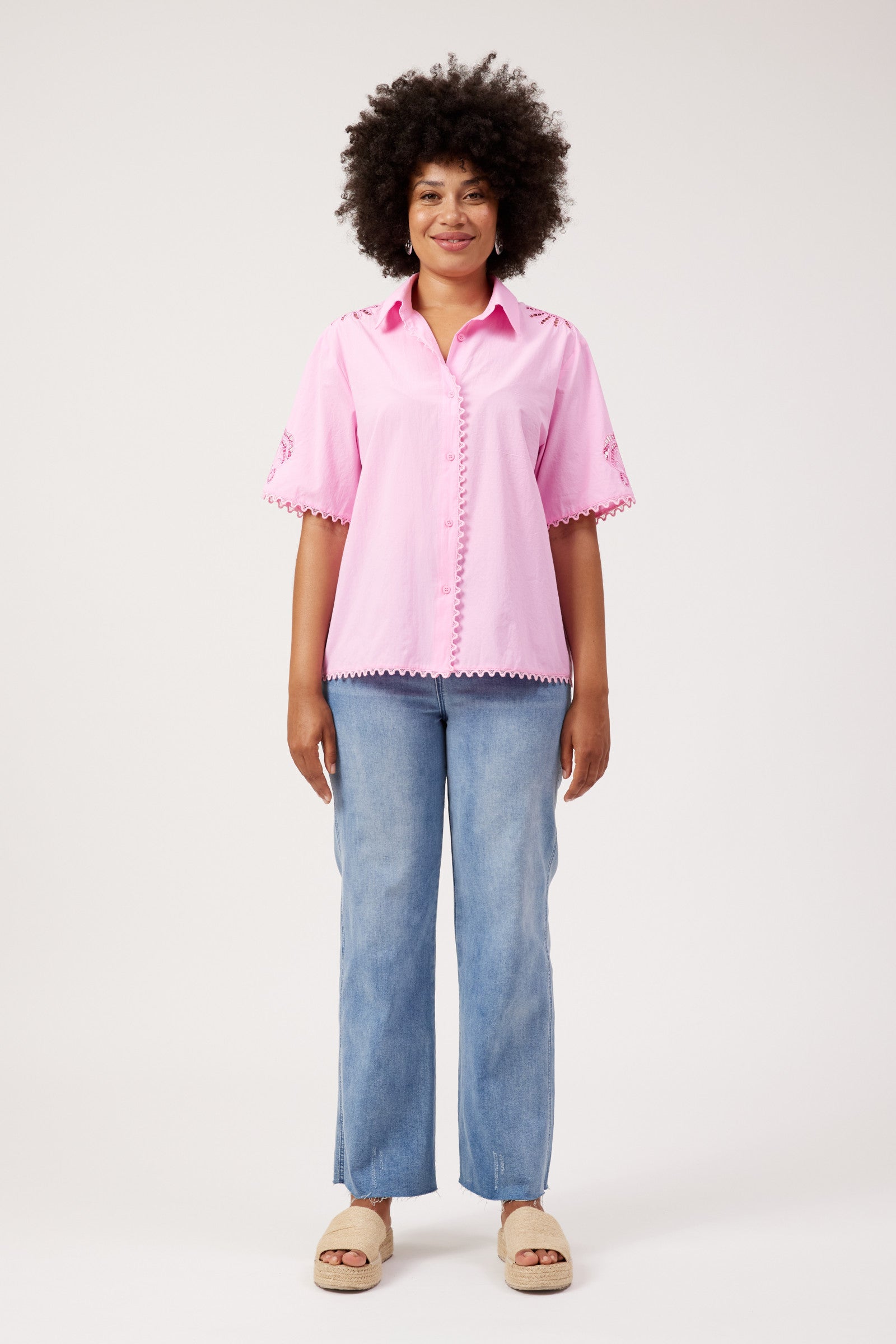 Larissa Broderie Shirt - Pink
