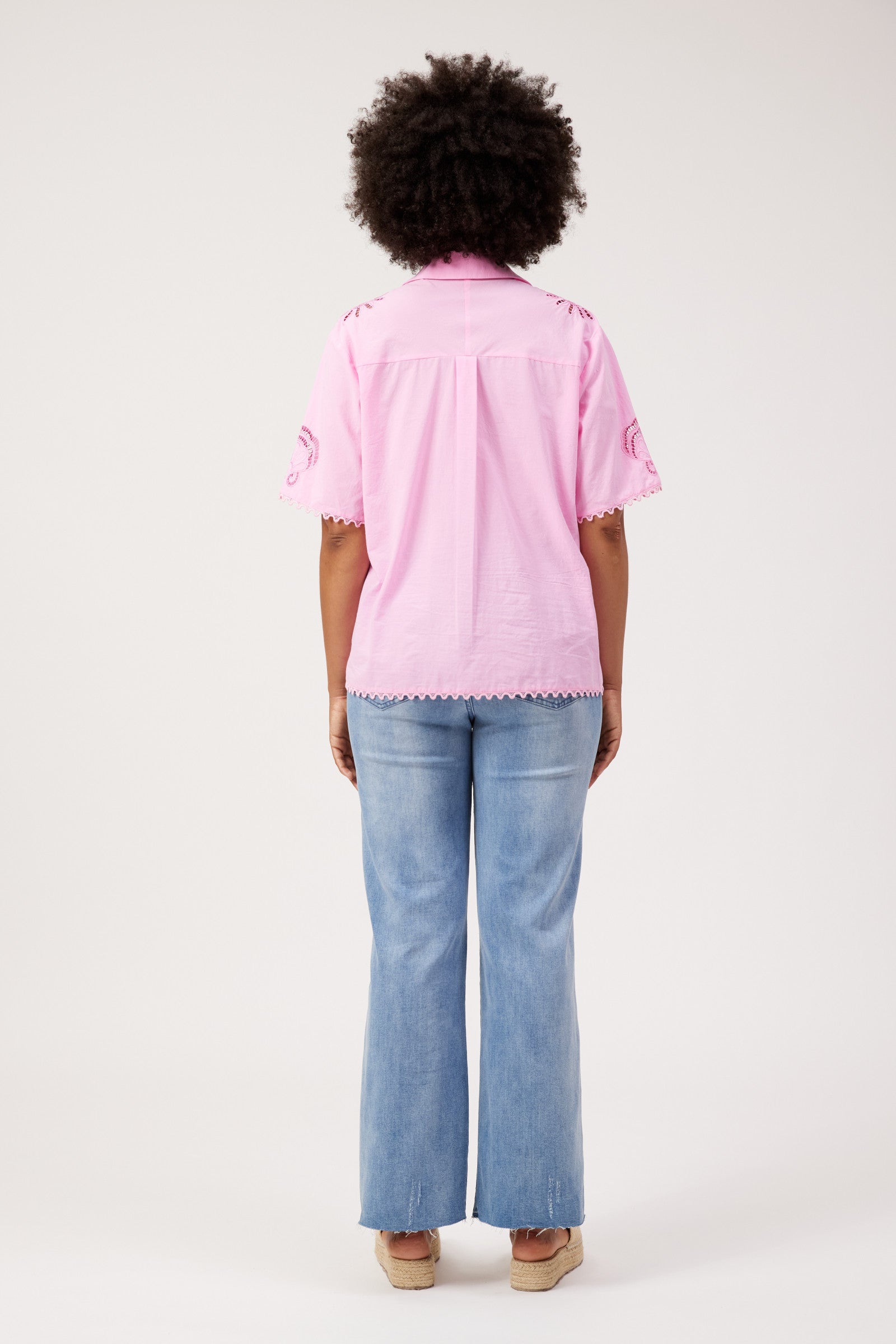 Larissa Broderie Shirt - Pink