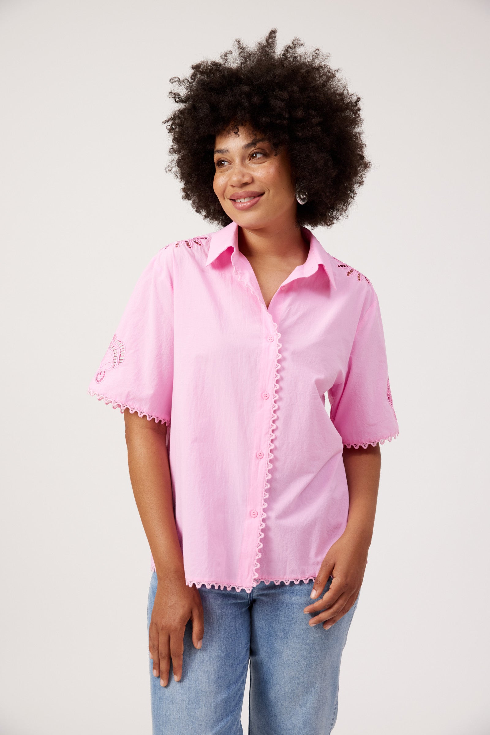 Larissa Broderie Shirt - Pink