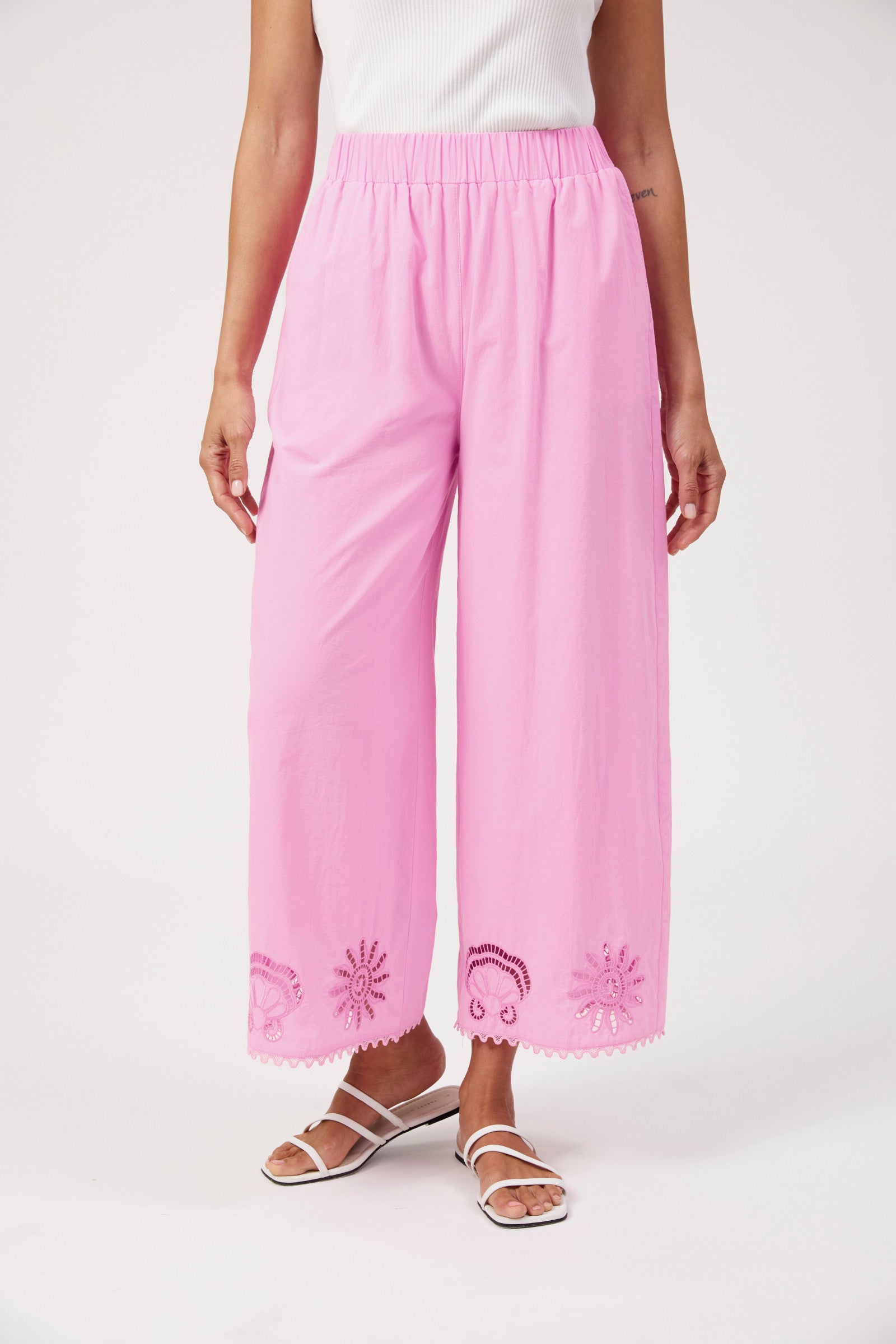 Larissa Broderie Pant - Pink