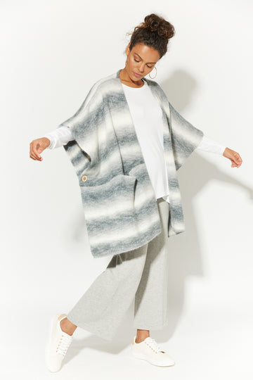 Lindau Cape - Raven - The Haven Co